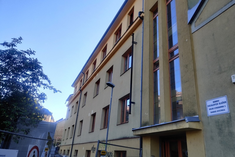 Rekonštrukcia strechy a podkroviia v stredisku PRANEŇ BB